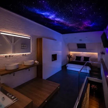 Дом отдыха Ananta La Celeste Spa, Wellness